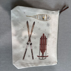 Women's Mary Lake-Thompson Inc. Beige Brown Winter Theme Cosmetic Bag One Size